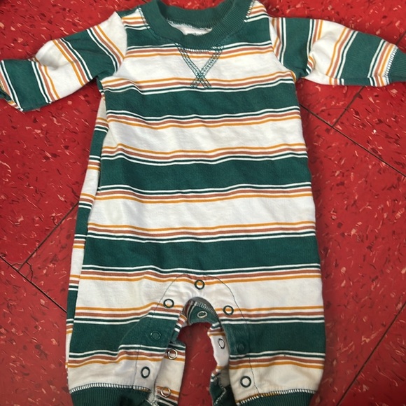 Lot of 0-3 months clothes - Picture 5 of 10